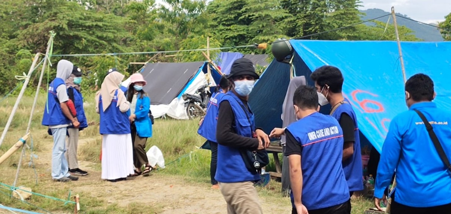 Peduli Gempa Sulbar: Tim KKN Entrepreneur Unifa Adakan Terapi Healing di Pengungsian