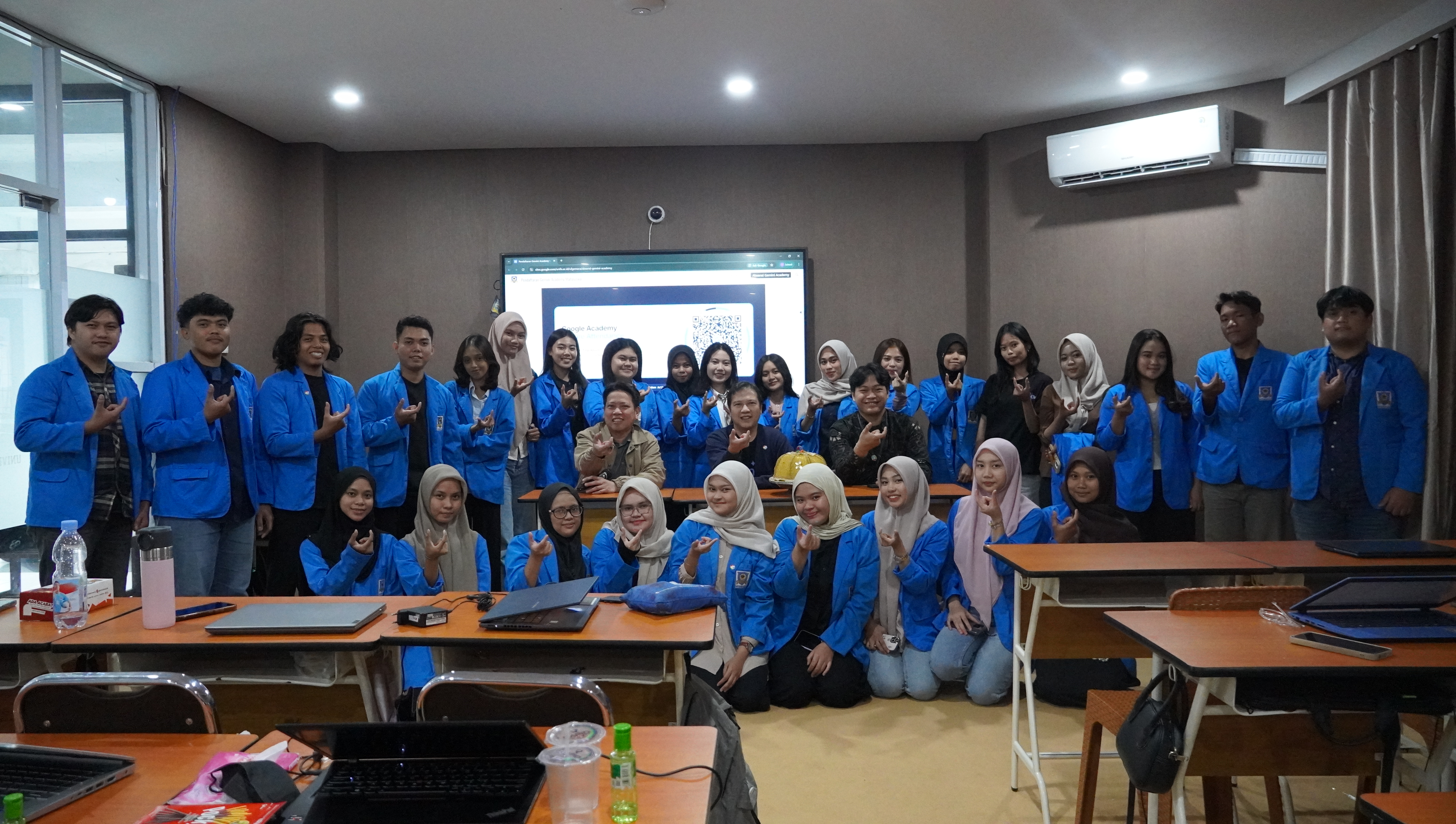 Mahasiswa UNIFA Ikuti Pelatihan Gemini AI, Dorong Pemanfaatan AI sebagai Teman Belajar