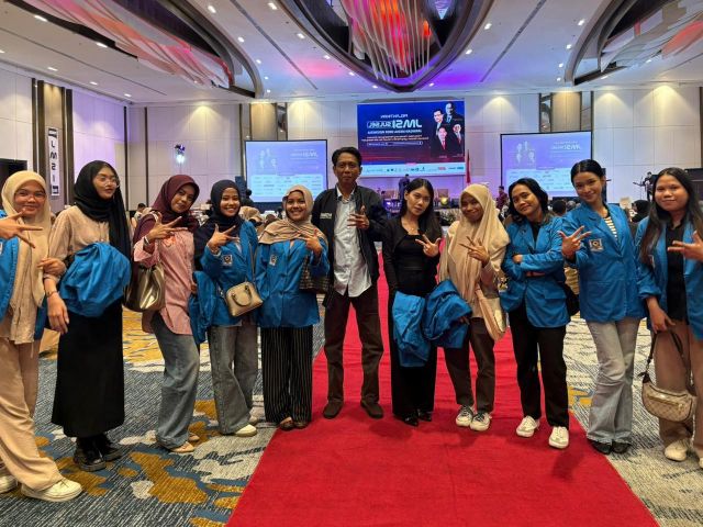 Mahasiswa Ilmu Komunikasi UNIFA Hadiri Pelantikan JMSI Sulsel 2025–2030