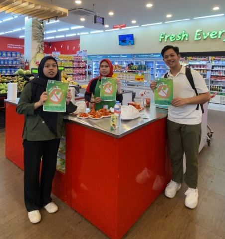 Mahasiswa Unifa Kampanye Say No to Plastic Bag dengan Komunitas Teman Lingkungan