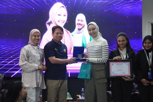 Kampoeng Komunikasi Vol. XII Unifa Sukses Sedot Perhatian Gen-Z