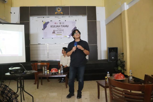 Sekjen IAI Beri Kuliah Tamu di Prodi Arsitektur Unifa