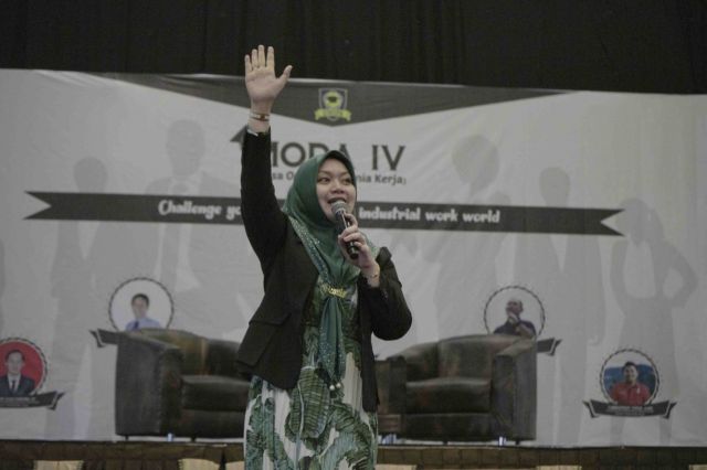 Bekali Calon Wisudawan, Unifa Gelar Pelatihan Orientasi Dunia Kerja 