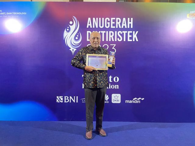 Unifa Makassar Raih Penghargaan Diktikristek 2023 