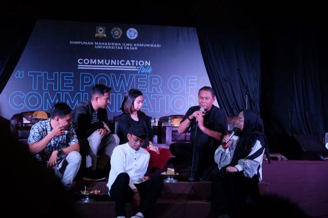 Communication Talk The Power of Communication