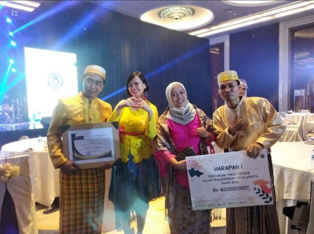 Unifa Juara Harapan 1 Perguruan Tinggi Terbaik Pendamping Desa Wisata se-Indonesia