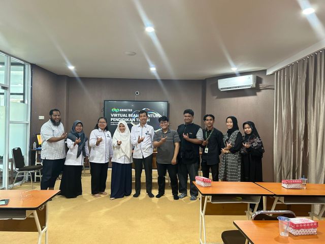 Program Studi Teknik Kimia Unifa Demonstrasi Teknologi Simulator Virtual Reality Bersama AIM Metrix