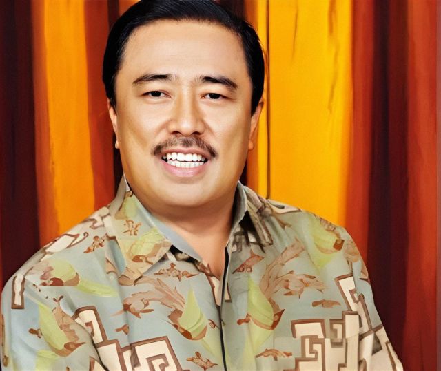 CIVITAS AKADEMIKA UNIVERSITAS FAJAR BERDUKA ATAS WAFATNYA FOUNDER FAJAR GROUP H. M. ALWI HAMU