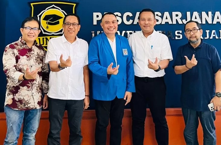 Kadispaspora Maros Ungkap Strategi Kelola Bantimurung Dalam Ujian Hasil Pascasarjana Unifa   