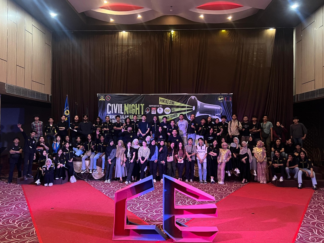 Civil Night 2025 Hadirkan Kolaborasi Kreatif Mahasiswa Sipil Universitas Fajar