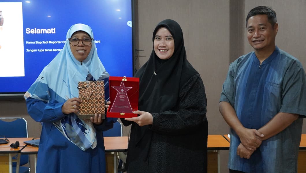 Siswa SDIT Insantama Ternate Belajar Jurnalistik di UNIFA