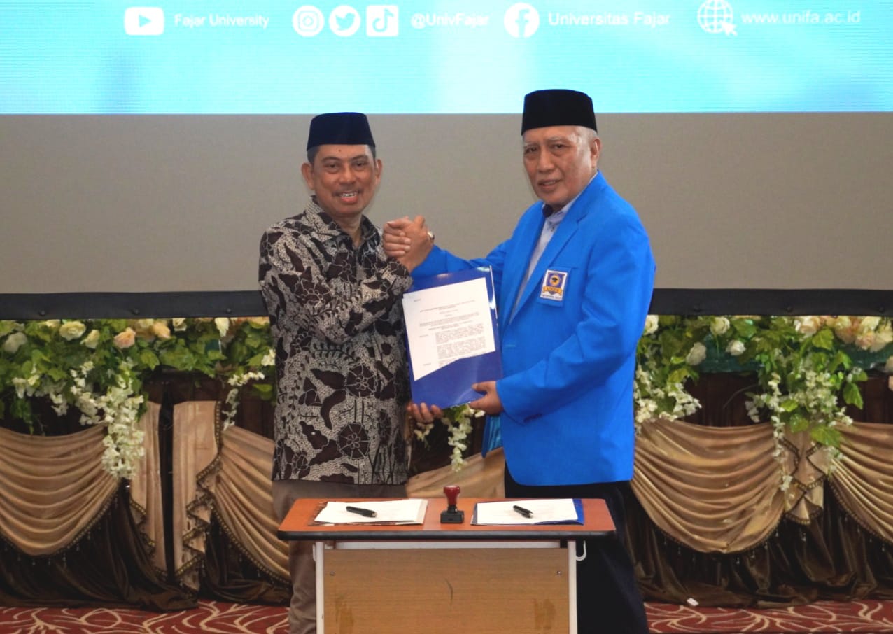 Buka Puasa Bersama Yayasan Pendidikan Fajar Dirangkaikan Penyerahan SK Prodi S1 Pariwisata UNIFA